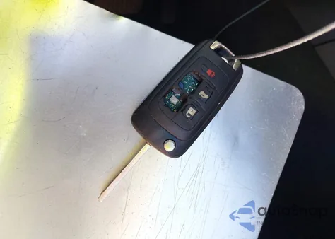 2018 Chevrolet Impala 1Lt from USA, damaged, VIN 2G1105S37J9152947